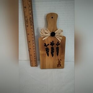 Wooden Cutting Board with Carrot Design